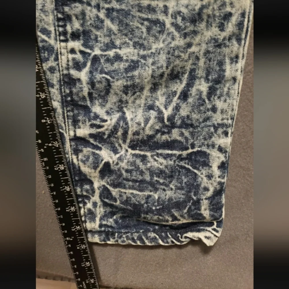 Arketype Size 40x32 Blue Acid Wash